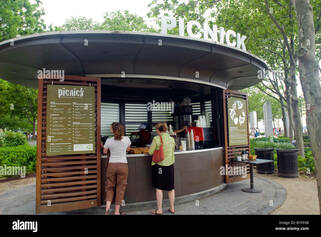 el-quiosco-picnick-en-battery-park-en-el-bajo-manhattan-en-nueva-york-b1f05b.jpg